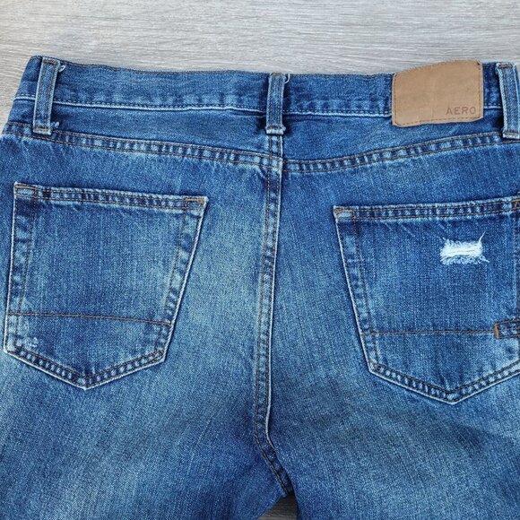 Men's Aero Slim Straight  Distressed Denim Blue Jeans Sz 30x32 - Picture 4 of 15